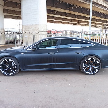 Audi  