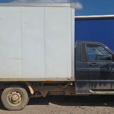UAZ  