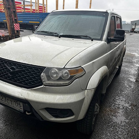UAZ  