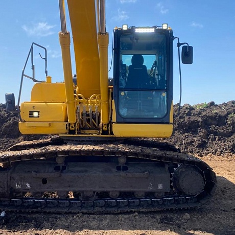 KOMATSU  