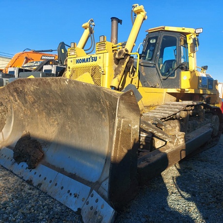 KOMATSU  
