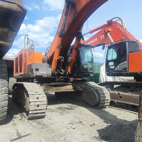 HITACHI  