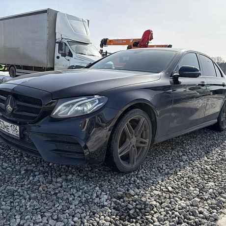 Mercedes-Benz  