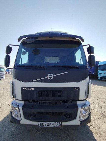 Центртранстехмаш АФ-4756 на шасси Volvo FL 4x2 Изотермический/рефрижератор с гидробортом, 2017, 598 122 км