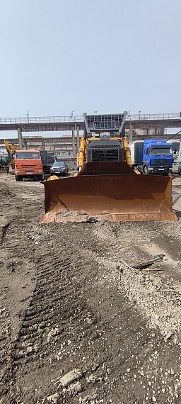 Beezone D Бульдозер, 2022, 1 737 км