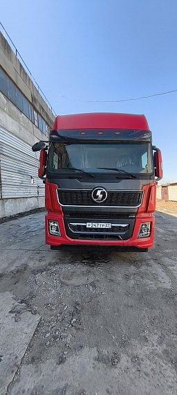 Shacman (Shaanxi) SX 6x4 Седельный тягач, 2023