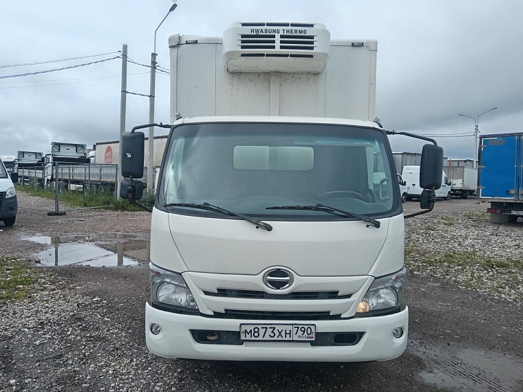 Центртранстехмаш АФ-4771 на шасси HINO 300 4x2 изотермический/рефрижератор с гидробортом (кат. C), 2022, 187 836 км