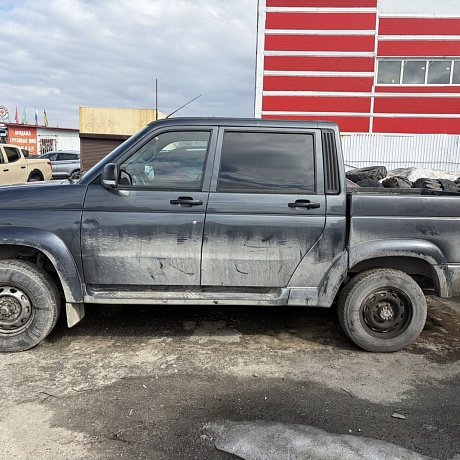 UAZ  