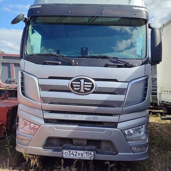 FAW J7 4x2 Седельный тягач, 2023, 280 478 км