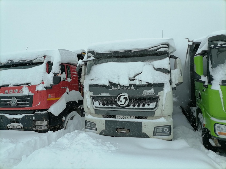 Shacman (Shaanxi) SX 8x4 Самосвал, 2024, 126 077 км