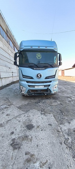 Shacman (Shaanxi) SX 4x2 Седельный тягач, 2023, 268 636 км